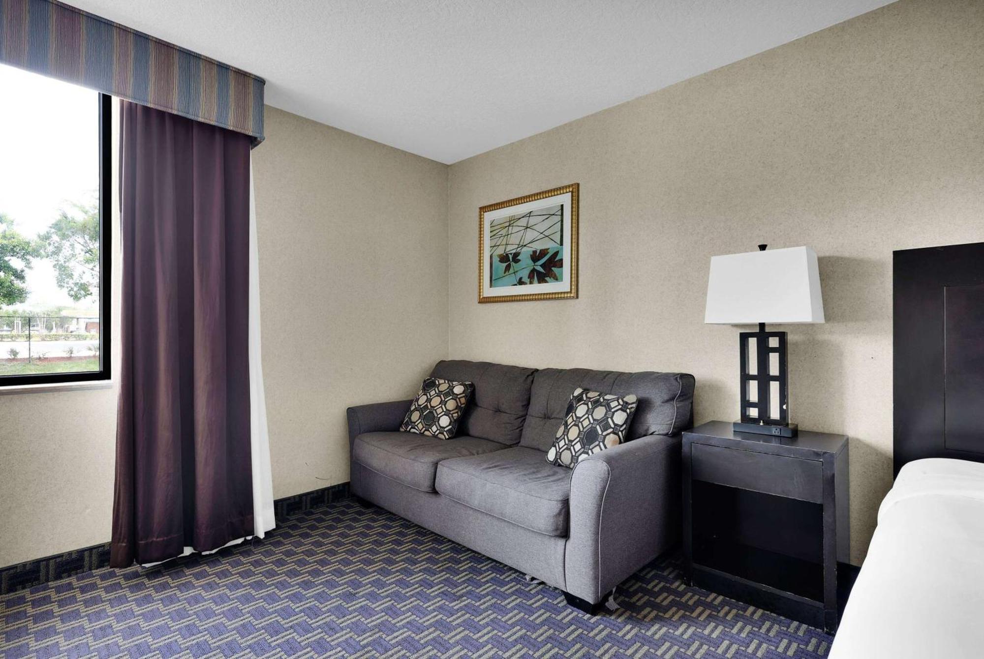 Ramada By Wyndham Jacksonville I-95 By Butler Blvd Luaran gambar